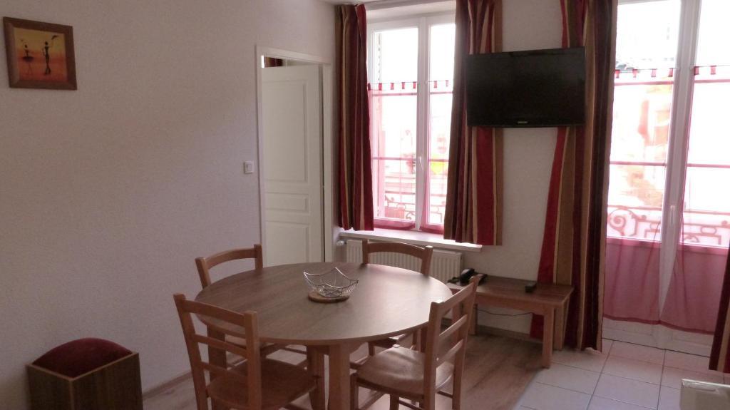 Résidence Maison Blanche Plombières-les-Bains Habitación foto